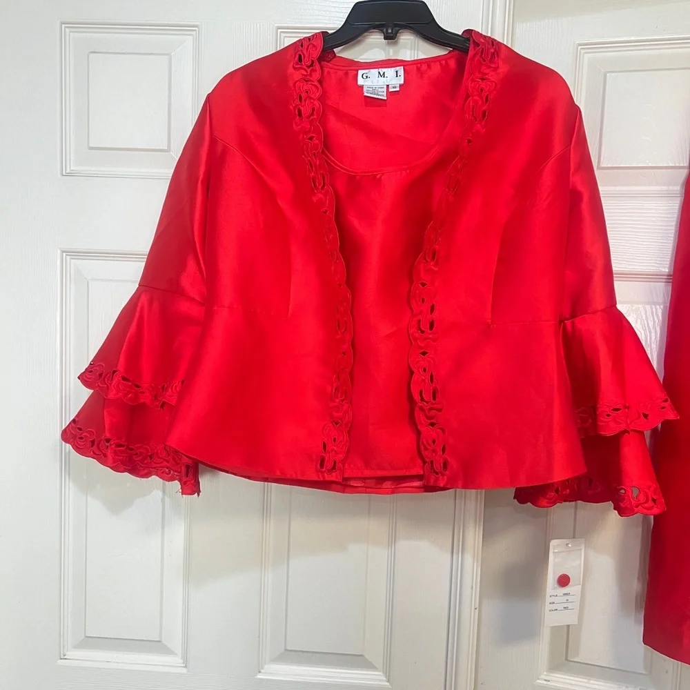 GMI 3 piece red  floral embroidered skirt suit church formal wedding 10‎ chic